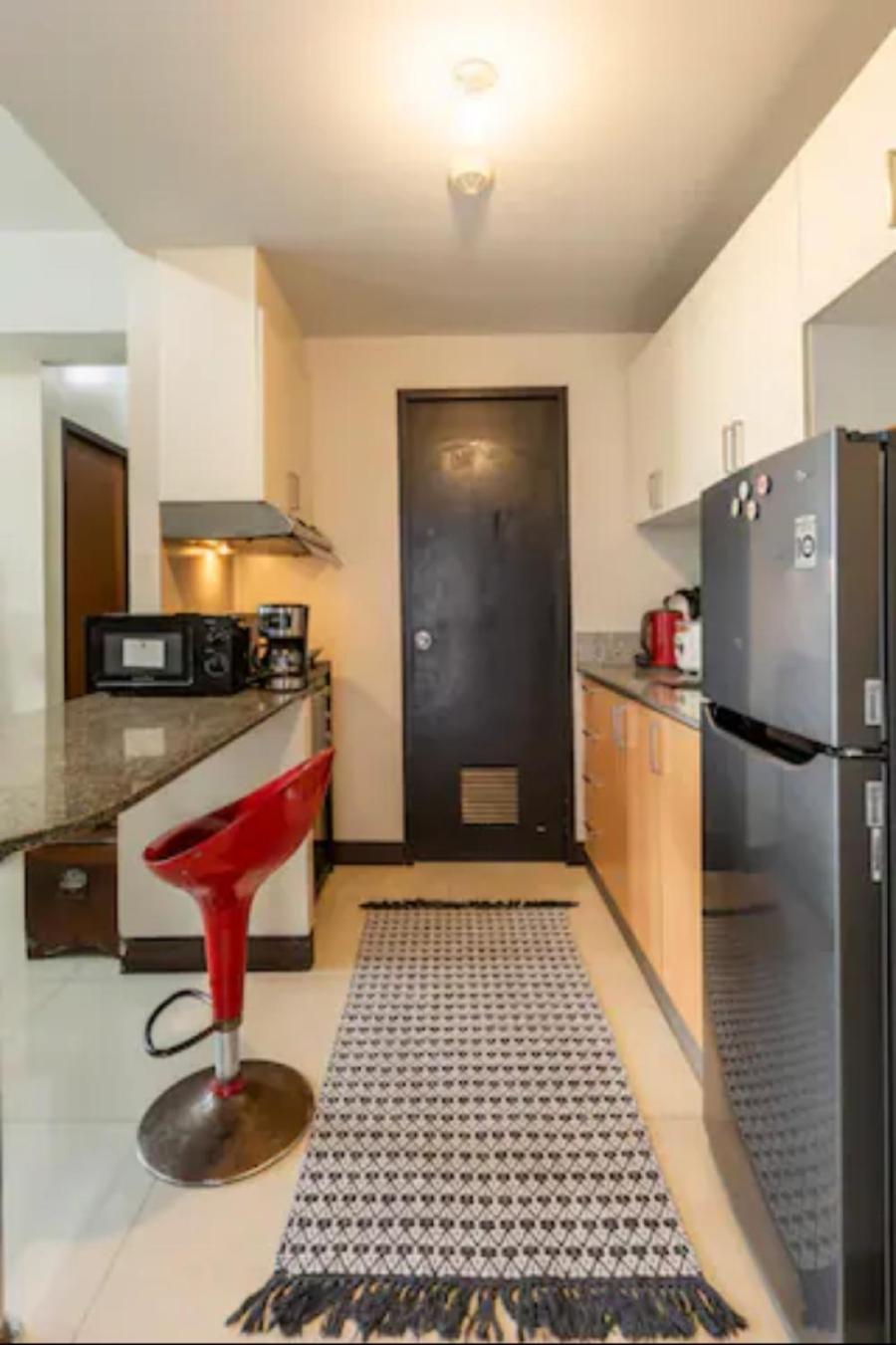 Great View With Balcony In Araneta Center Apartment Manila Ngoại thất bức ảnh