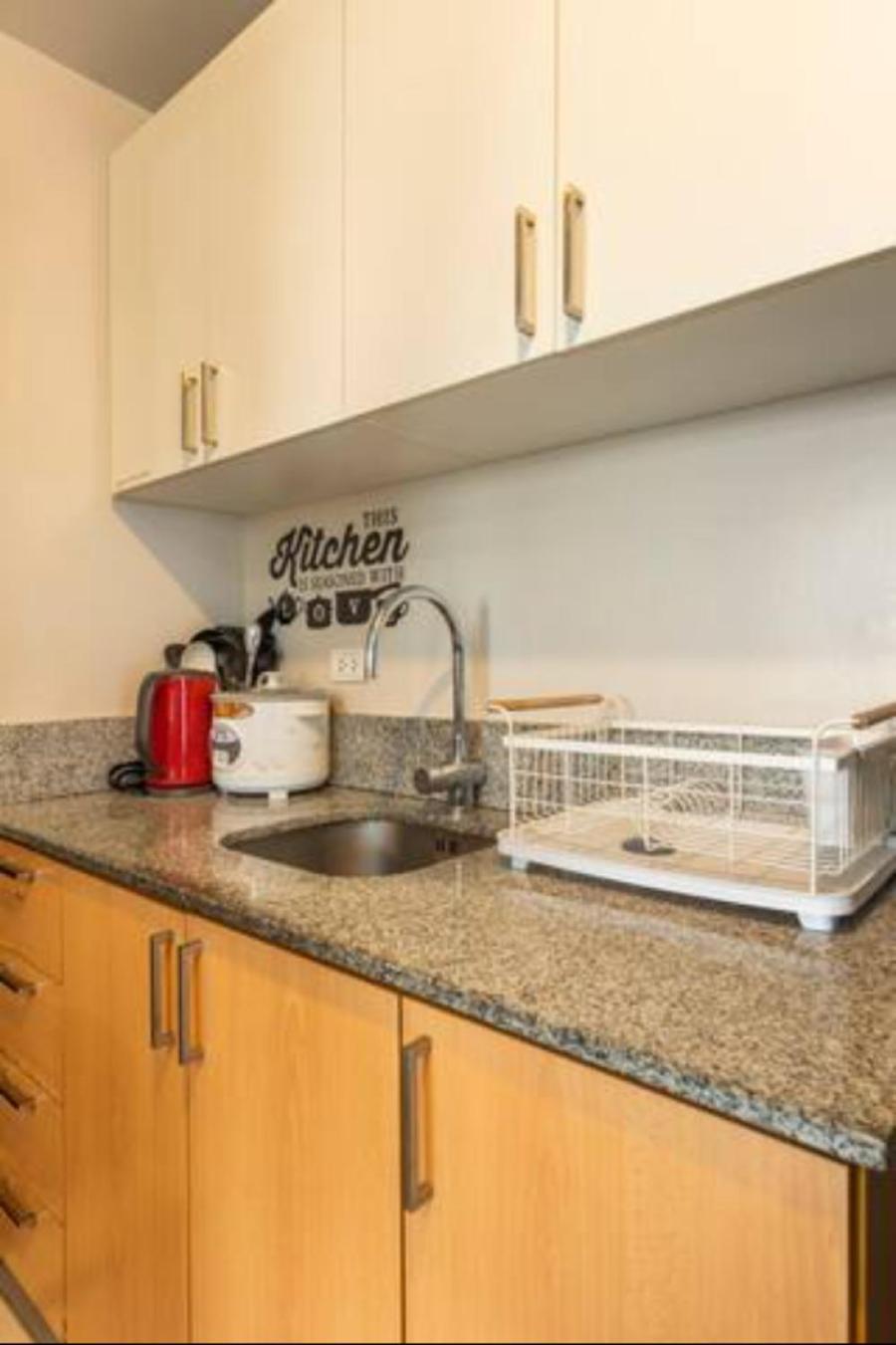 Great View With Balcony In Araneta Center Apartment Manila Ngoại thất bức ảnh